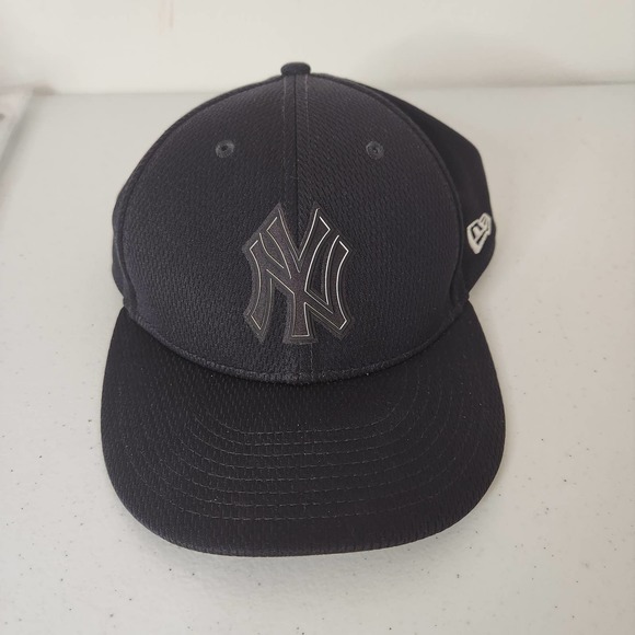 New Era MLB Fitted Ball Cap New York Yankee, size 7 1/2 - Picture 2 of 8